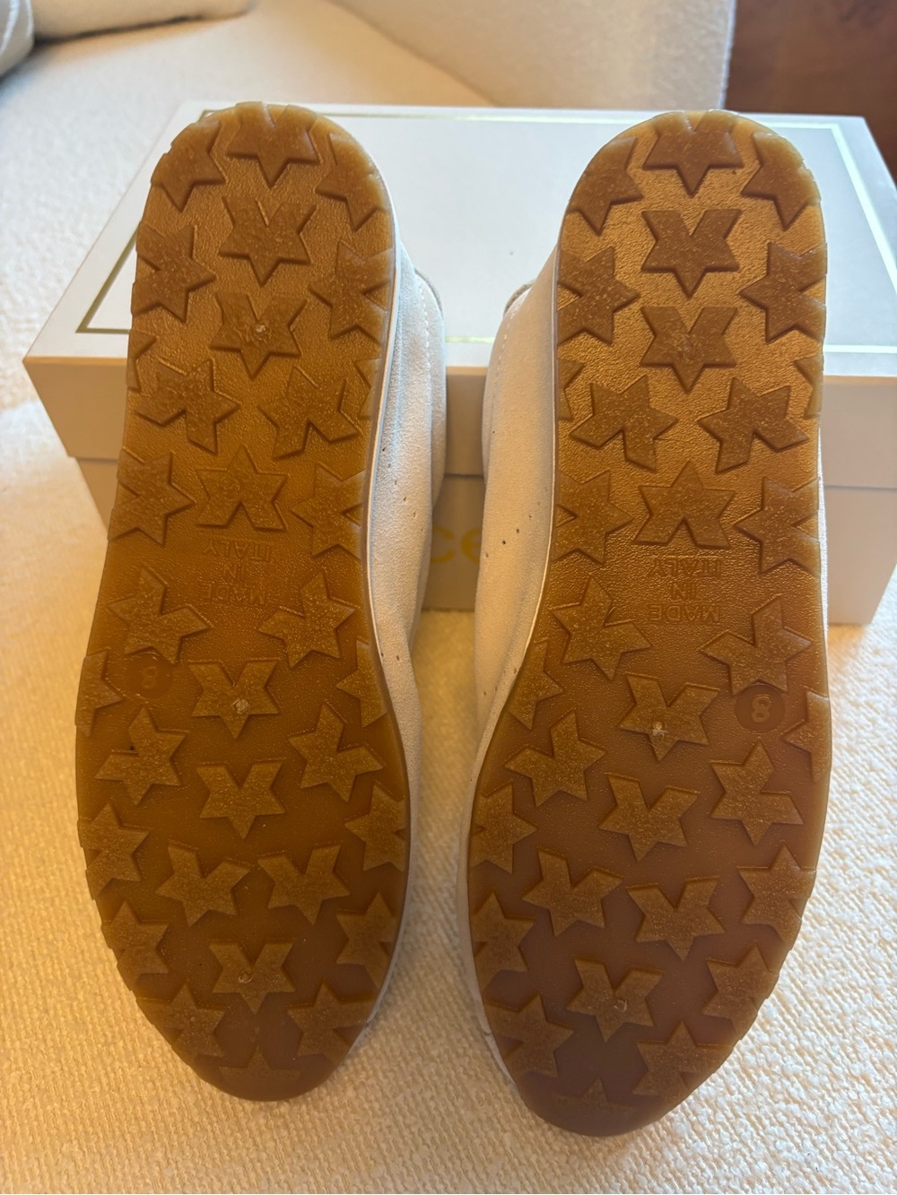 Classic Women's Suede Sneaker in Off-White - Picture 5 of 7